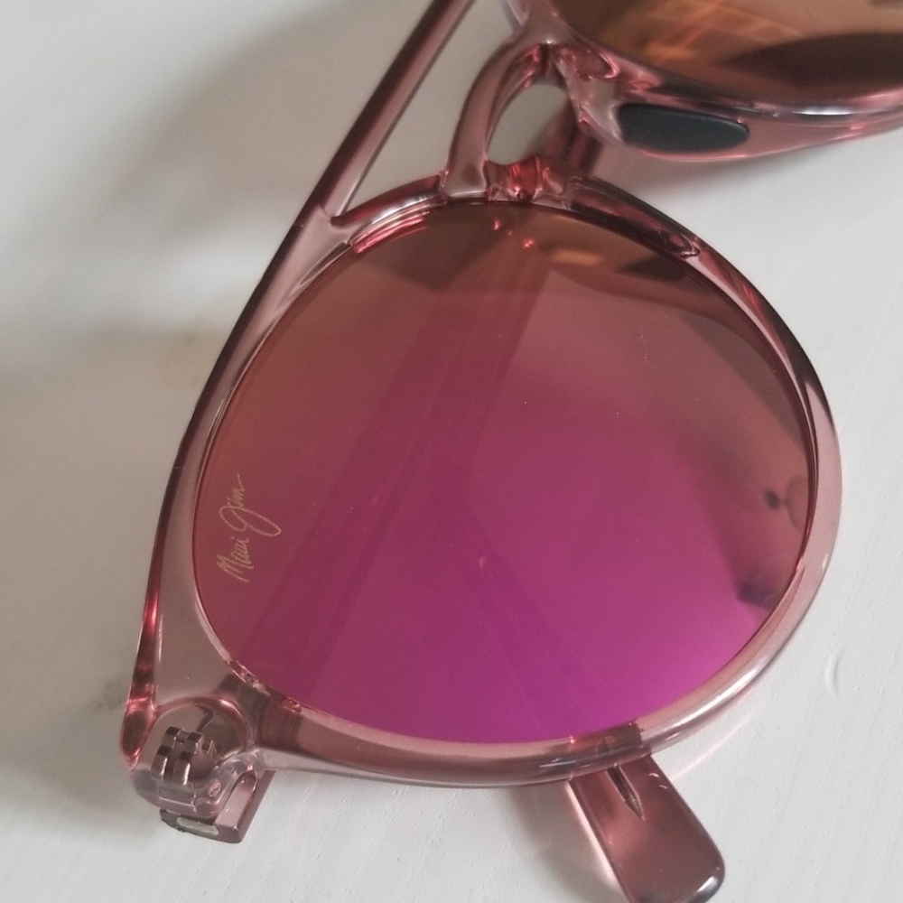 Sunglasses - Picture 4 of 4
